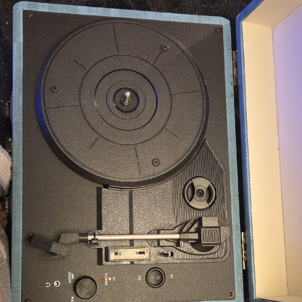 Black Portable Turntable - Picture 3 of 9